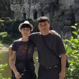 Meet your Posher, Yerbol